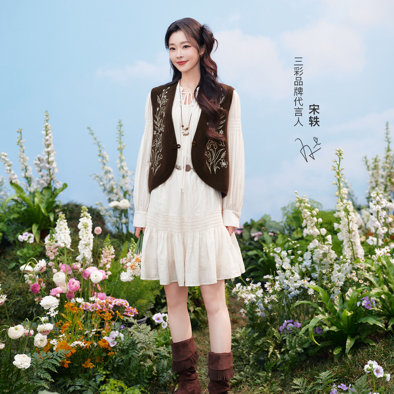 13146879.三彩2026春季新款系带V领灯笼袖宽松A字裙连衣裙小白裙短裙M