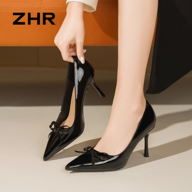 13161532.【ZHR则则】高跟鞋尖头套脚细跟女鞋[镜面PU]