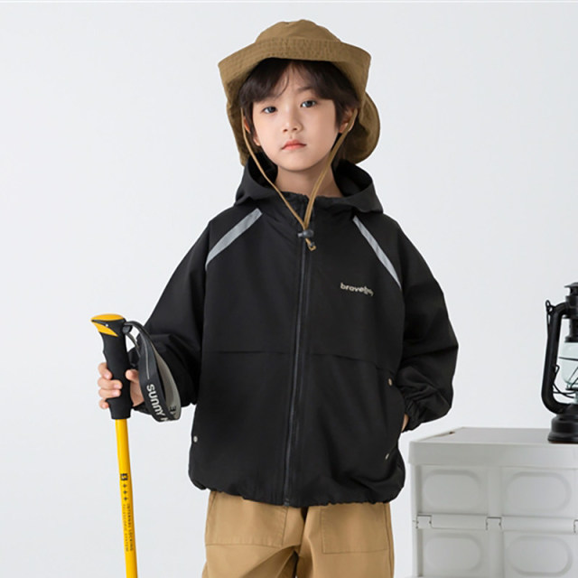 13692159.海妈家童装男童连帽外套春季儿童户外服2026新款男孩春装