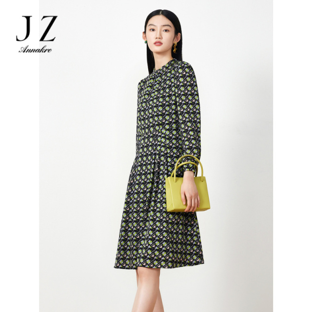 13186772.商场同款JZ玖姿几何女装春季新款仿真丝衬衫连衣裙JWDC50058