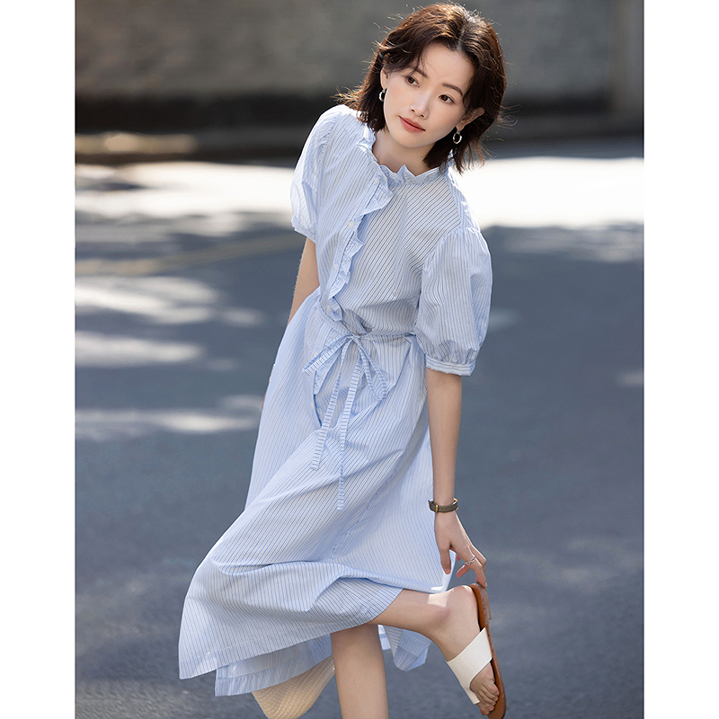 13232915.【法式浪漫】夏季云朵棉条纹木耳边立领宽松显瘦连衣裙女高级感