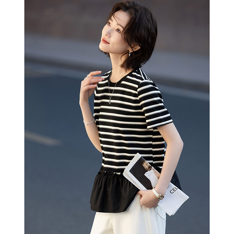 13233473.【黑白世界】夏季复古风条纹拼色圆领短袖显瘦小个子t恤女高级感