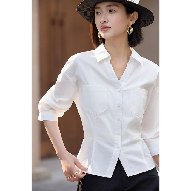 13232942.【云氧棉系列】夏季职场白月光Polo领贴袋收腰衬衫女高级感