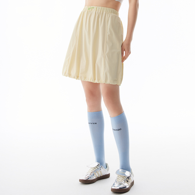13240042.艾莱依夏半身裙户外穿搭带抽绳女款防晒运动伞裙透气短裙