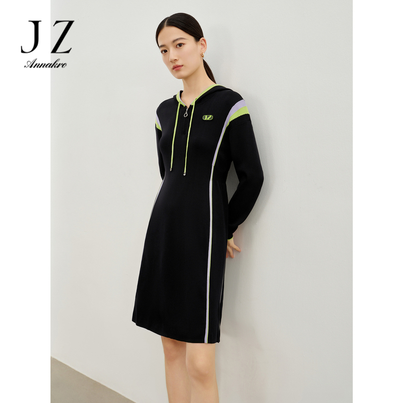 13260621.商场同款JZ玖姿轻运动连衣裙女装春季新款撞色连帽JWDC31404