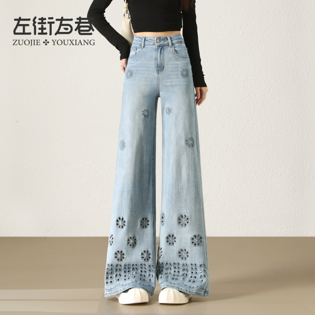 13262993.【左街右巷】镂空绣花微阔a版筒喇牛仔裤