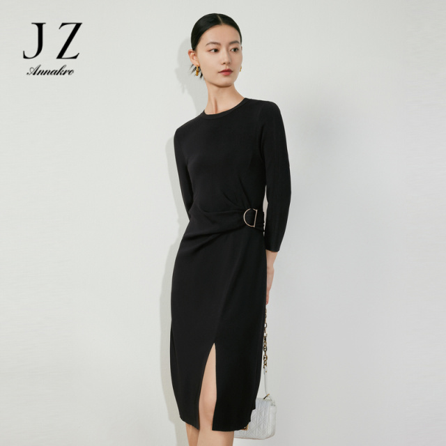 13266362.JZ玖姿毛衫针织连衣裙女装春季新款收腰显瘦开衩小黑裙