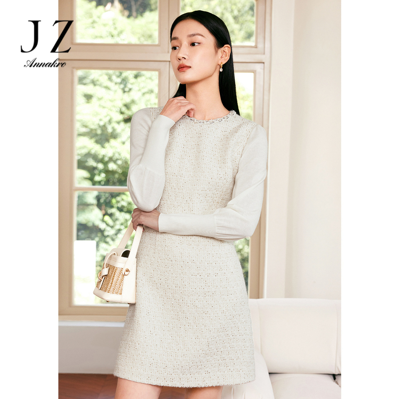 13266427.JZ玖姿法式小香风连衣裙女装春季新款肌理花卉粗花呢裙子米色
