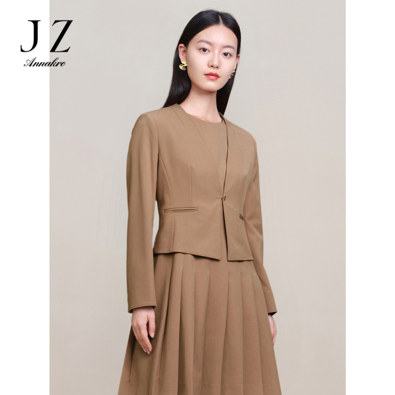 13269595.商场同款JZ玖姿休闲通勤短款西装外套女装秋季新款JWDC40211