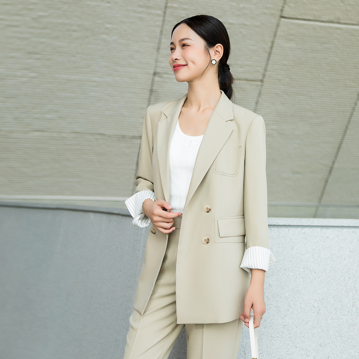 13296120.【专柜同款】【通勤简约长袖西装】气质百搭女式西服