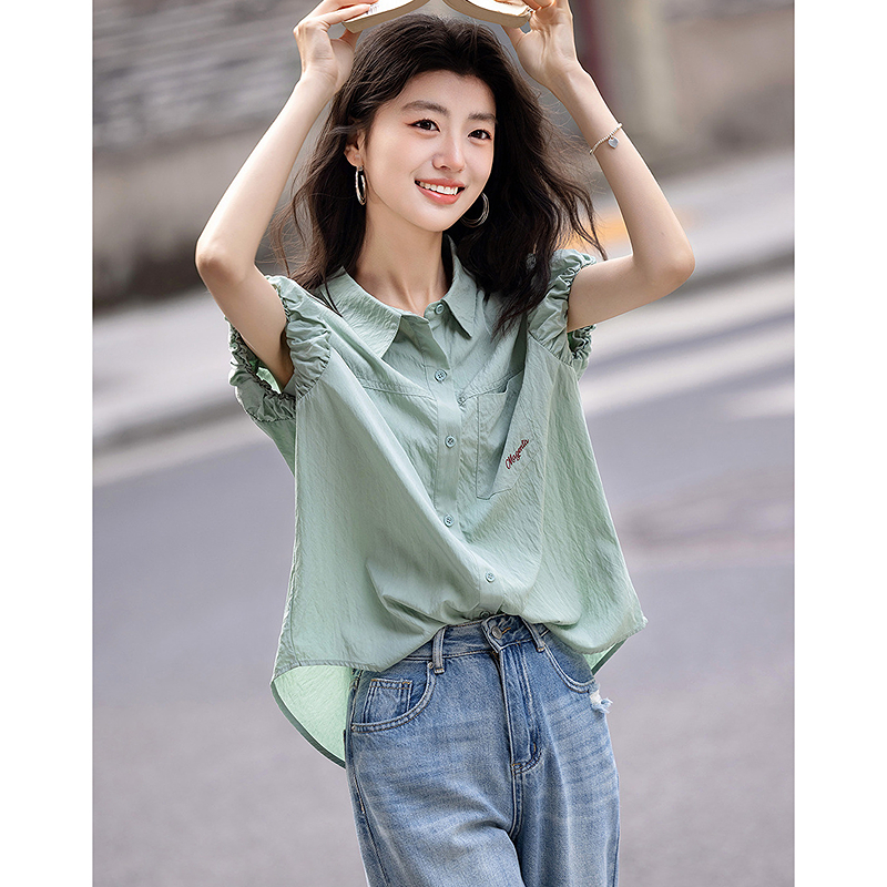 13289367.【休闲主义】夏季爽滑棉锦皱字母绣花衬衫短袖宽松衬衣女装上衣