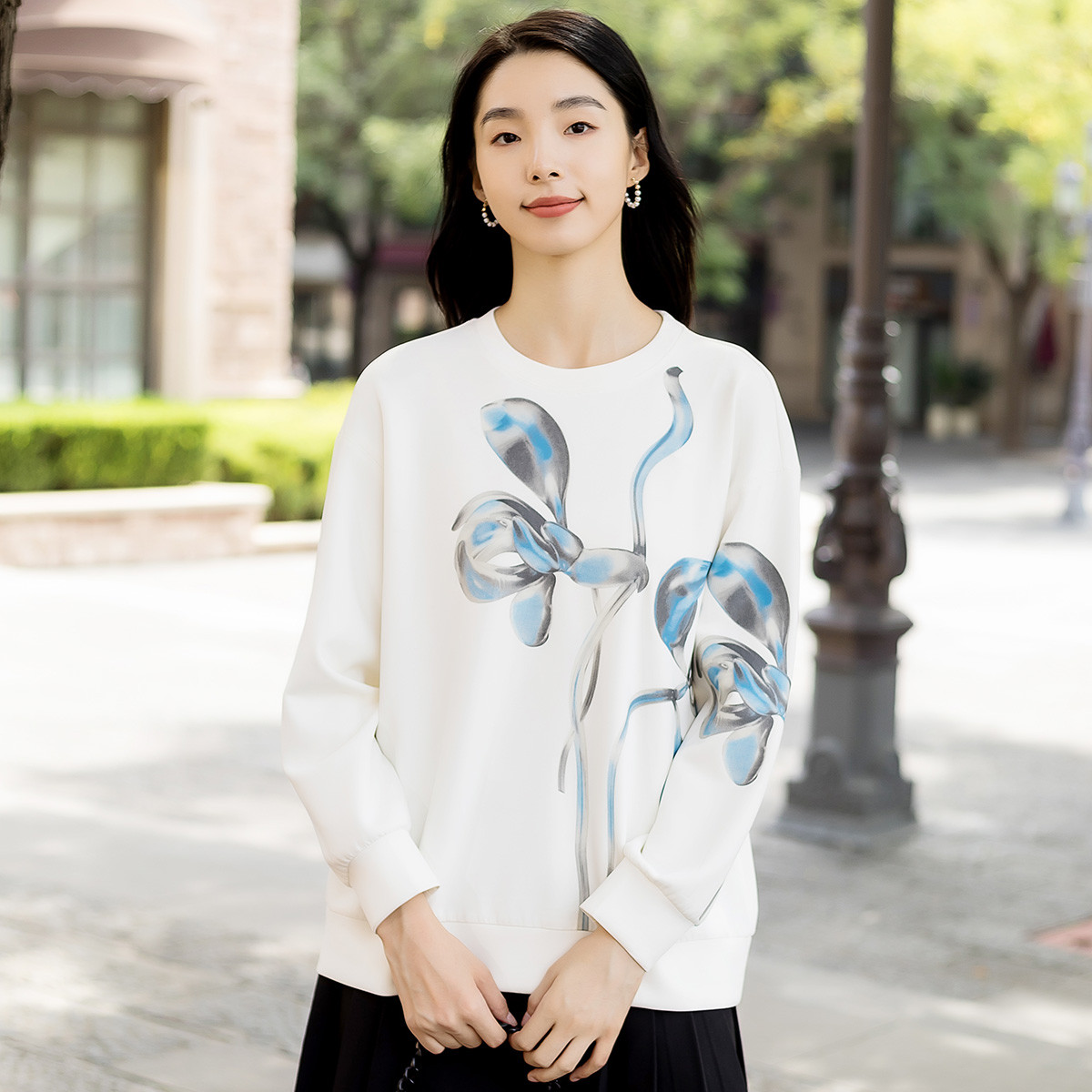 13294442.【专柜同款】【印花卫衣】时尚圆领百搭休闲减龄女式上衣