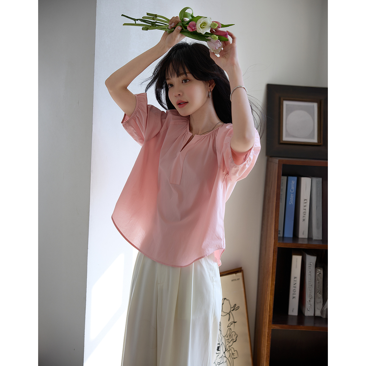 13291280.【清甜纯棉主义】夏季甜美风五分灯笼袖V领衬衫轻薄衬衣女装上衣