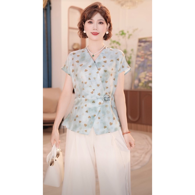 13293463.中年妈妈夏装时尚t恤新款中老年夏季女装减龄洋气上衣服