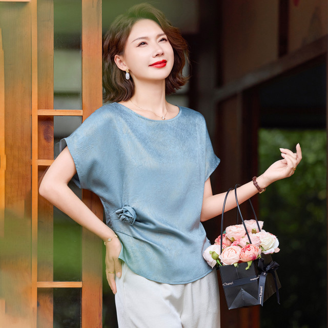 13293481.新中年妈妈减龄洋气夏季时尚上衣服中老年女装洋气上衣