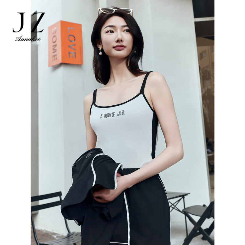 13294125.商场同款JZ玖姿简约休闲烫钻肌理背心女装夏季新款JWEX81202