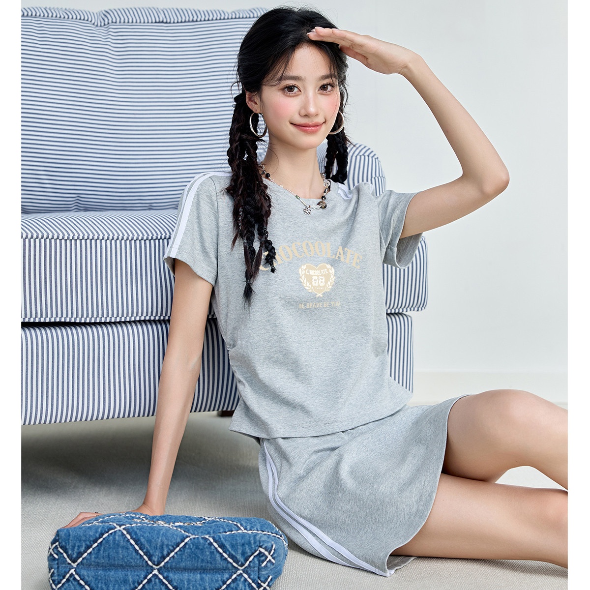 13714369.CHOCOOLATE【两件套】运动休闲A字短裙短袖t恤女套装