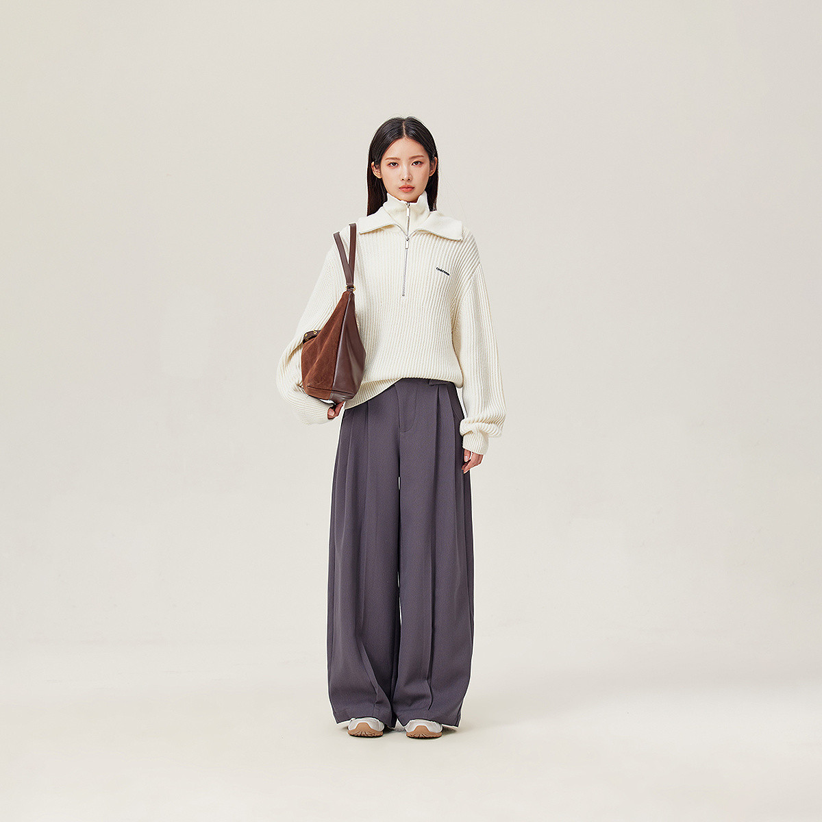 13340443.昂诺字母刺绣休闲裤女冬季褶皱西装裤阔腿长裤子