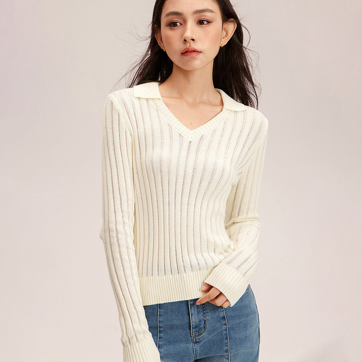 13341793.翻领长袖针织衫女士春季坑条设计套头打底上衣