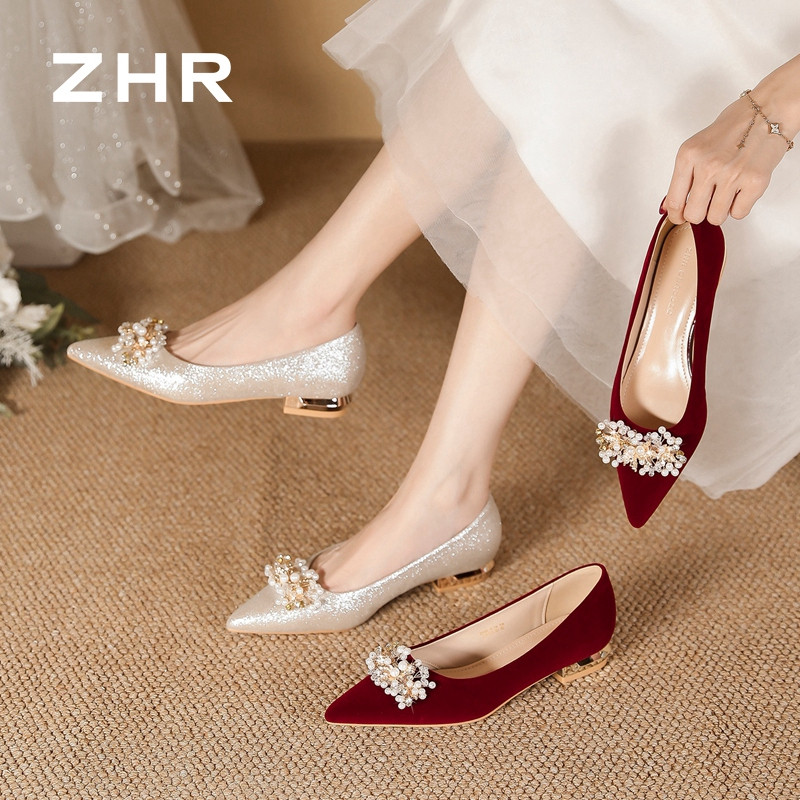 13355391.【ZHR则则】粗跟浅口尖头套脚平底女鞋[香槟色：格利特；红色：绒布； ]