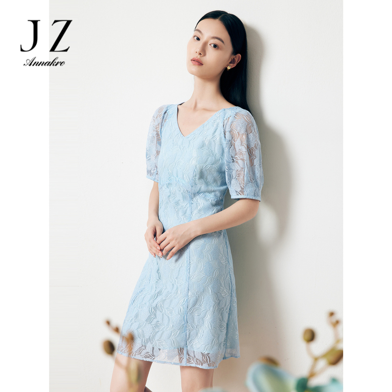 13361936.JZ玖姿法式轻熟风V领蓝色收腰蕾丝短袖连衣裙女夏季新款
