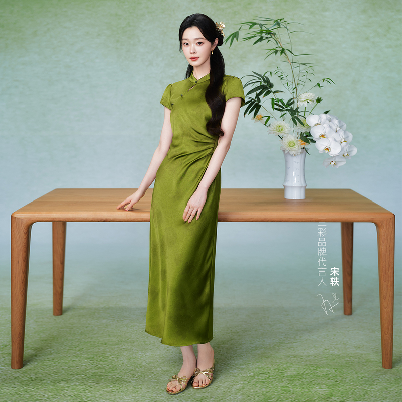 13339841.【只此青绿】三彩2026夏季新款新中式连衣裙镂空直筒长裙C