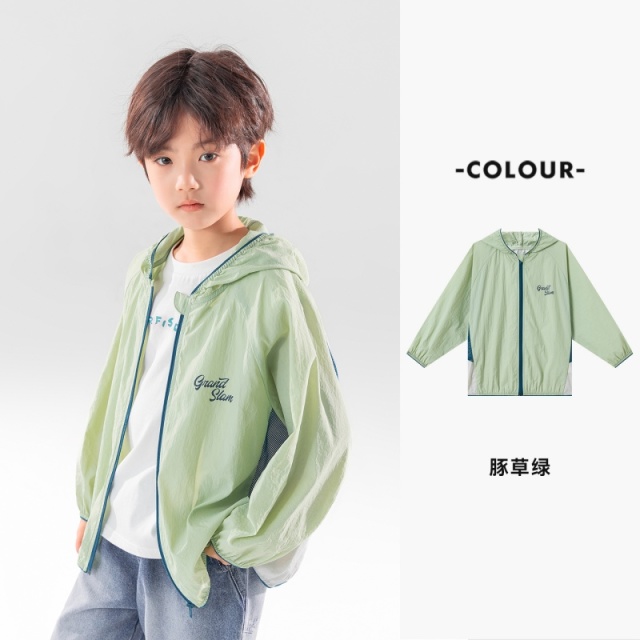 13378113.男童轻薄防晒衣夏季撞色拼接印花透气网眼户外运动服儿童帅气外套