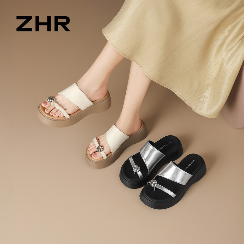 13411278.【ZHR则则】厚底拖鞋夹趾套脚厚底女鞋[PU]