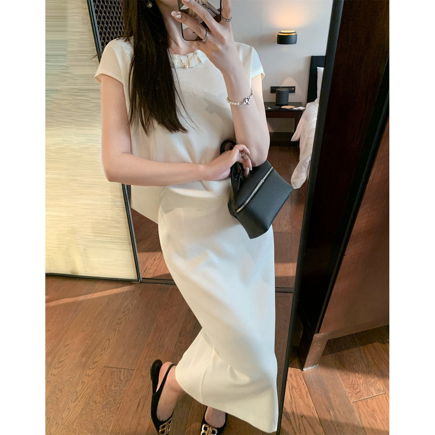13415399.【淑女系列】夏季木耳边圆领连袖上衣高腰直筒半裙显瘦套装女高级