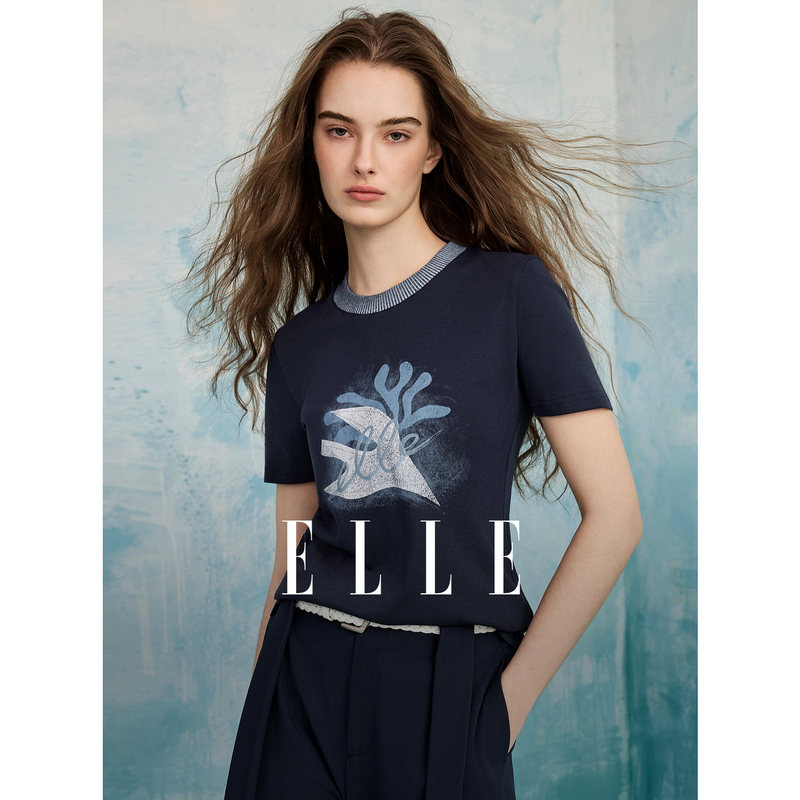13430157.ELLE撞色圆领女式T恤都市休闲风艺术印花设计短袖