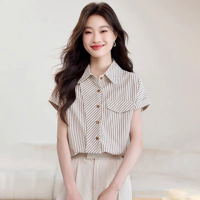 13440909.丹芙娅法式设计感短袖条纹翻领衬衫
