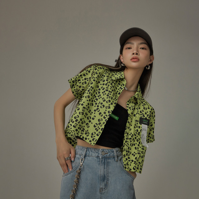 13439429.复古绿豹纹衬衫女夏短款外穿港风潮流上衣