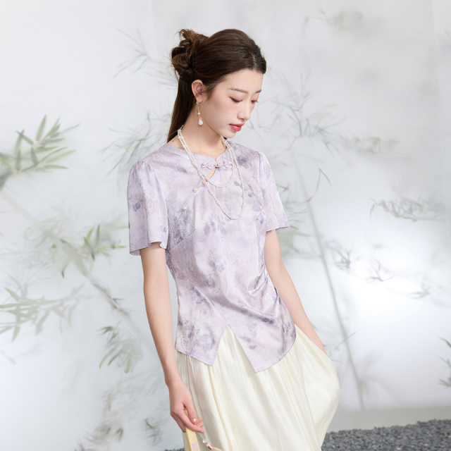 13455403.三彩若潮大码女装2026夏季新款提花印花国风小衫上衣短袖紫胖MM