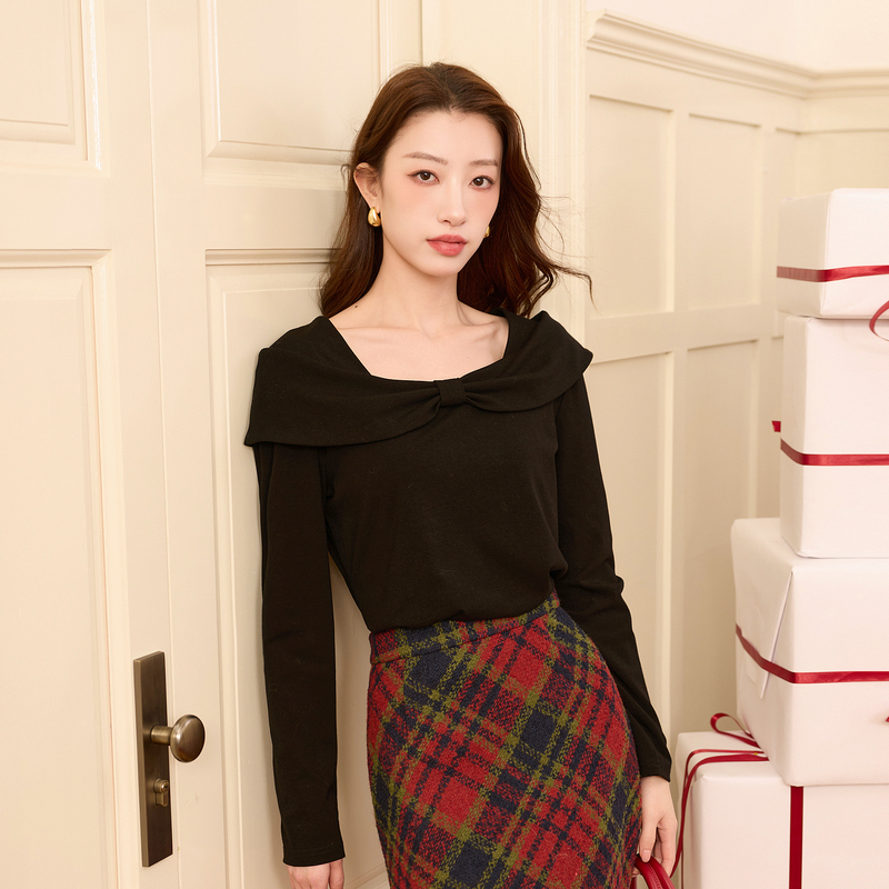 13455232.三彩若潮大码女装2026春季新款蝴蝶结方领T恤长袖显瘦套头胖MM