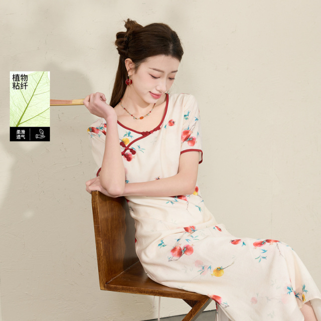 13458477.三彩若潮大码女装2026夏季新款国风圆领印花连衣裙直筒宽松胖MM