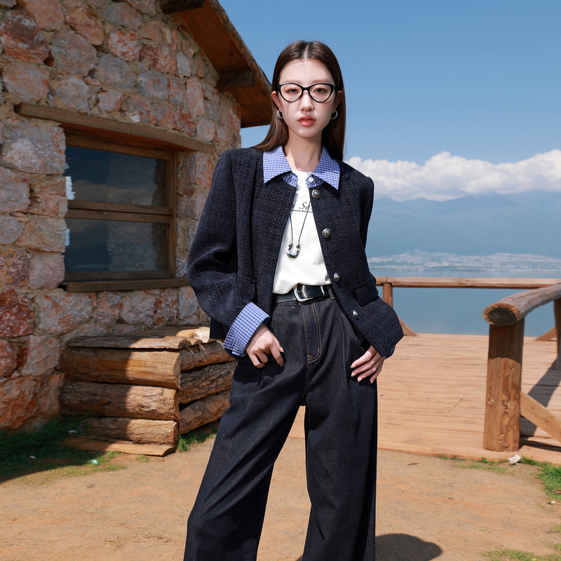 13455239.三彩若潮大码女装2025冬季新款假两件香风外套短款肌理感气质胖MM