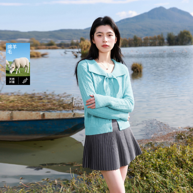 13457396.三彩若潮大码女装2026春季新款翻领针织开衫宽松长袖爱心扣胖MM