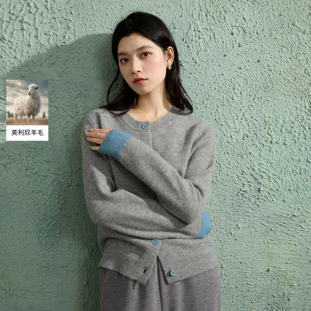 13457401.三彩若潮大码女装2026春季新款圆领针织衫毛开衫宽松格雷系胖MM