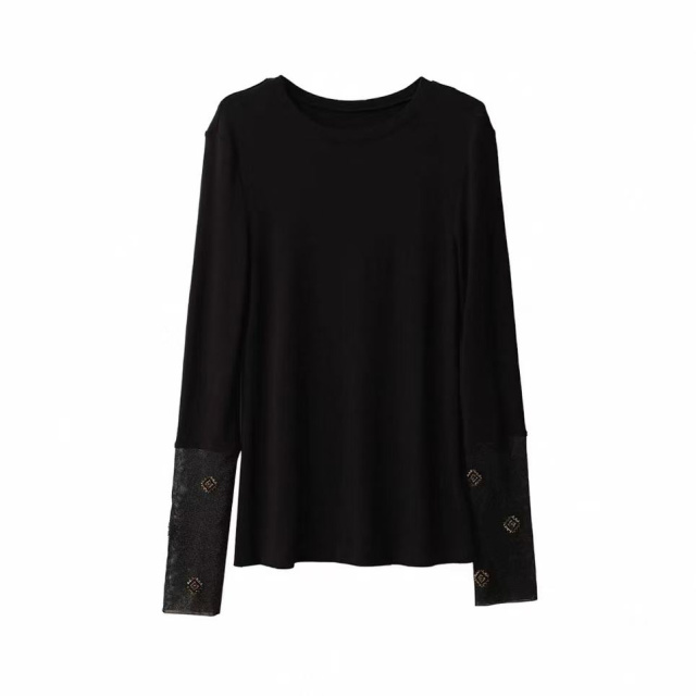 13468192.【之文娜尔】ic*d*st 三色设计师款袖口重工钉珠长袖T恤女