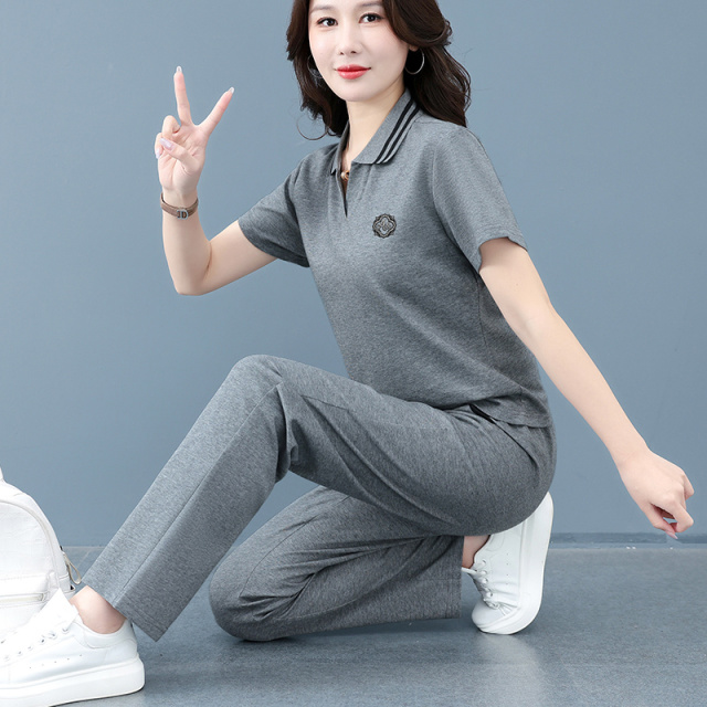 13465905.淘贝鼠夏季新款女式简约时尚运动休闲套装【淘贝鼠女装XJ】