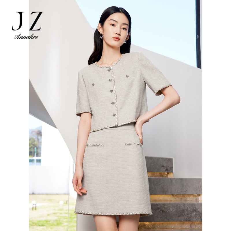 13473992.JZ玖姿小香风短款外套女装夏季新款爱心花纱上衣