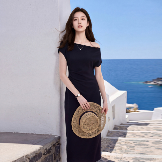 13480209.三彩若潮大码女装2026夏季新款两穿领连衣裙小黑裙收腰显瘦微胖MM