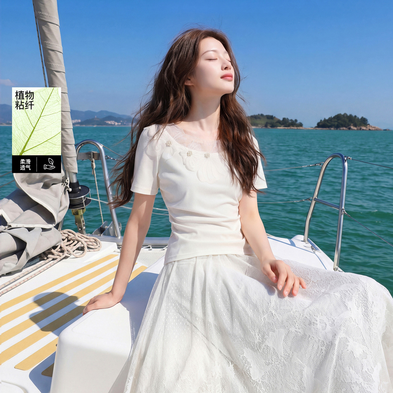 13485210.三彩若潮大码女装2026夏季新款花朵网纱收腰T恤短袖显瘦微胖MM