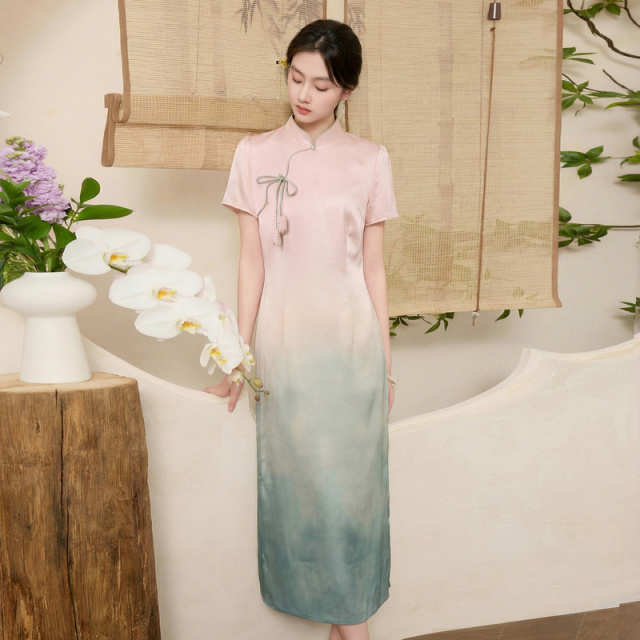 13485224.三彩若潮大码女装2026夏季新款新中式立领连衣裙收腰长裙微胖MM