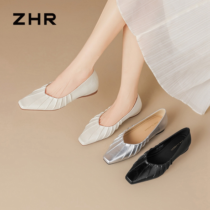 13641134.【ZHR则则】平底浅口褶面方头套脚平底女鞋[PU]