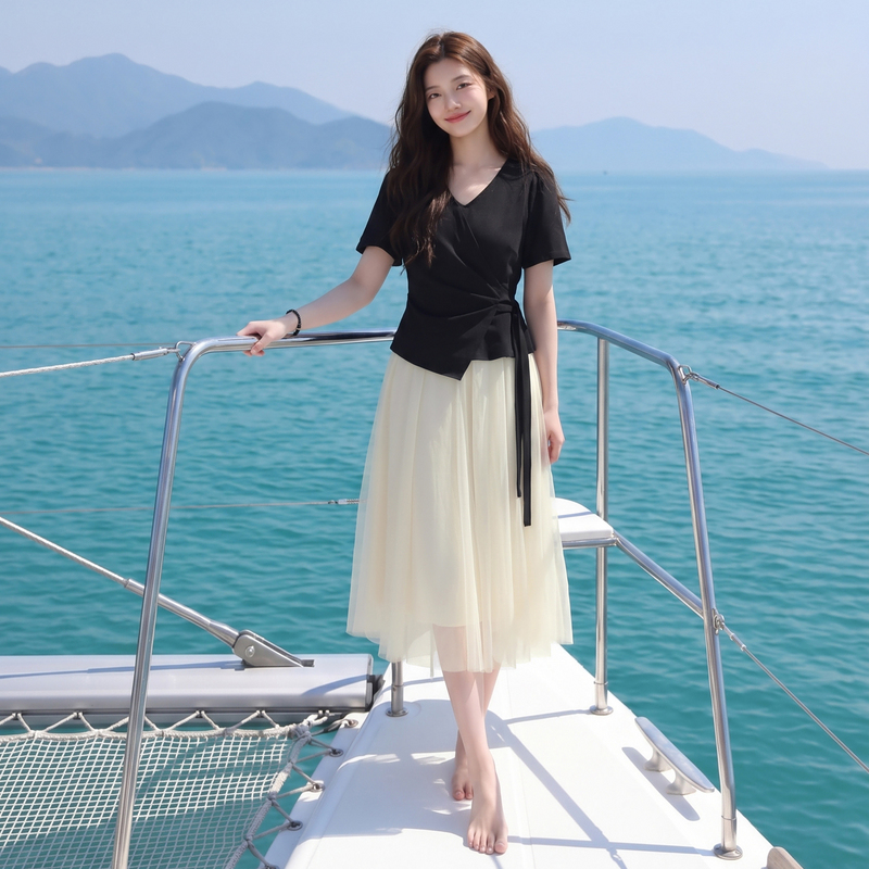 13504552.三彩若潮大码女装2026夏季新款飘带收腰拼接连衣裙A字显瘦微胖MM