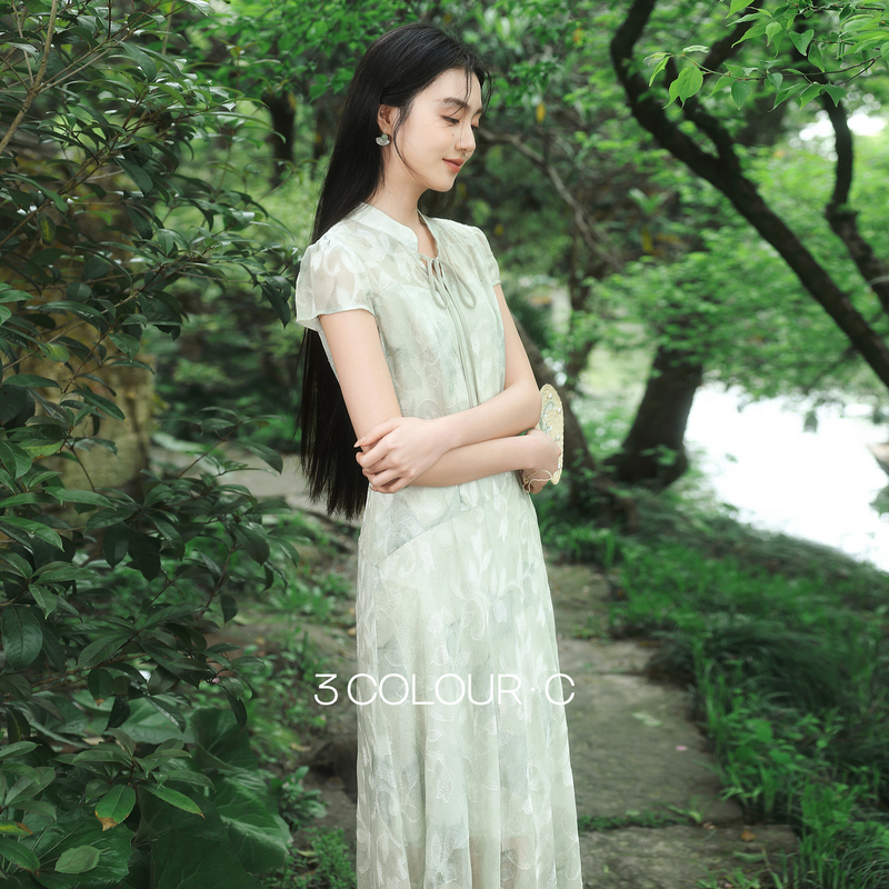 13504957.【十里荷花】三彩2026夏季新款新中式连衣裙剪花A字裙长裙C