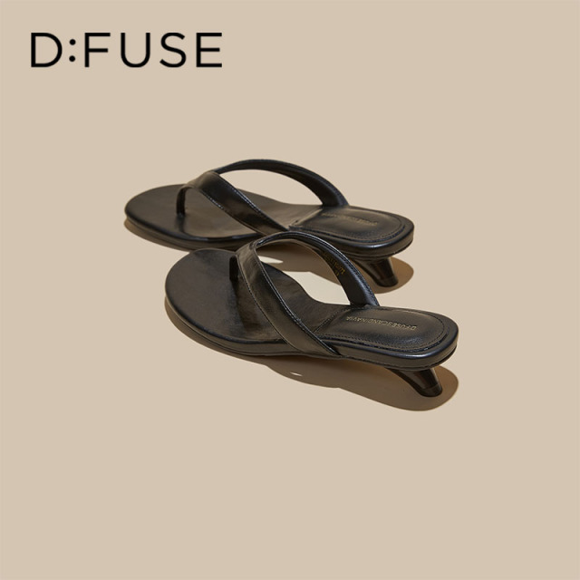 13518408.墨斯本D:Fuse/迪芙斯新款潮流时尚舒适轻便透气女鞋星期六集团DFE111007I