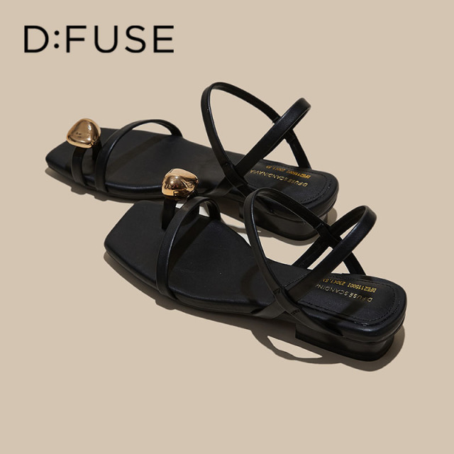 13518396.墨斯本D:Fuse/迪芙斯新款潮流时尚舒适轻便透气女鞋星期六集团DFE211500I