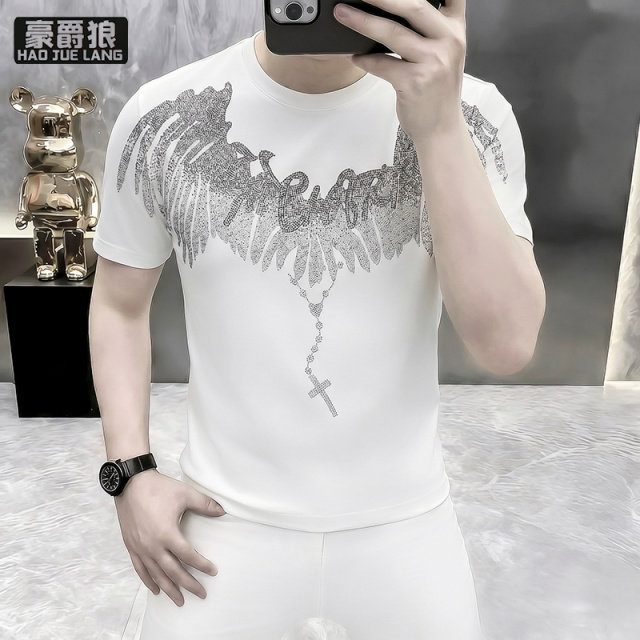 13518967.男士短袖美式潮牌个性翅膀烫钻时尚夏季轻奢高级百搭休闲T恤半袖